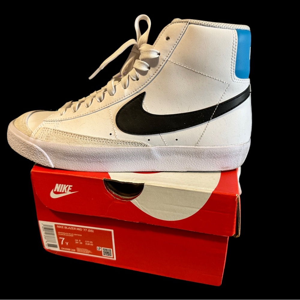 Nike Blazer Mid